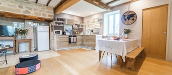 Adèle's house