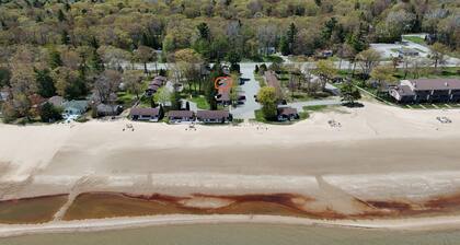 Surfside 13 - Cute & Pet-Friendly Lakefront Condo with Washer, Dryer, A/C and Gorgeous Beach!