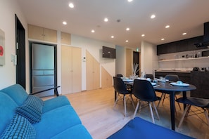 Interior - Niseko Town, Toyosato B near Hirafu, Niseko village and 30' Risutsu (NISEKO)