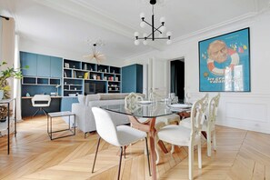 Apartment | Dining