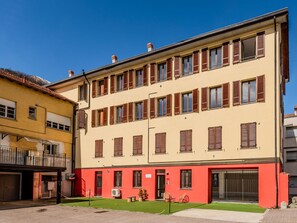 Esterni