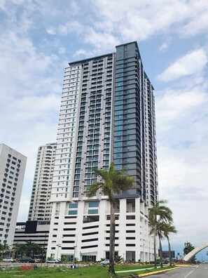 Exterior - Homesuite' Home at Bay Suites (Kota Kinabalu)