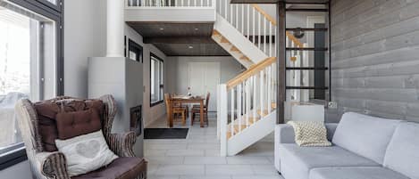 Superior Duplex, Multiple Beds, Partial Lake View, Slope side | Living room