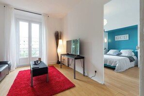 8 chambres, fer et planche à repasser, Wi-Fi, literie fournie