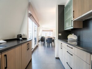 Microwave, oven, dishwasher