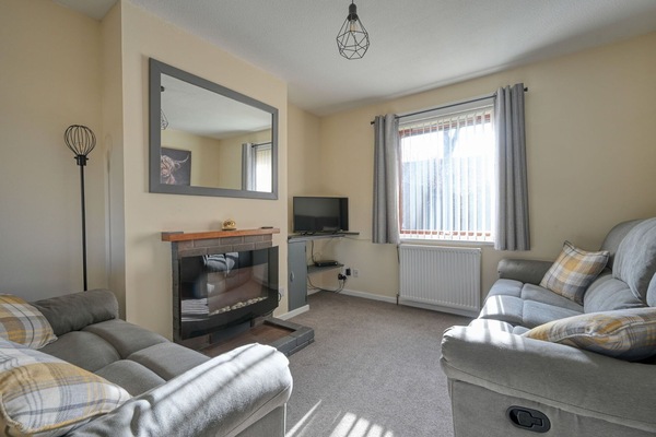 Appartement, Meubles, Zone Résidentielle, Balcon, Condominium, Chaise, Ombre, Recours, Côte, Hôtel