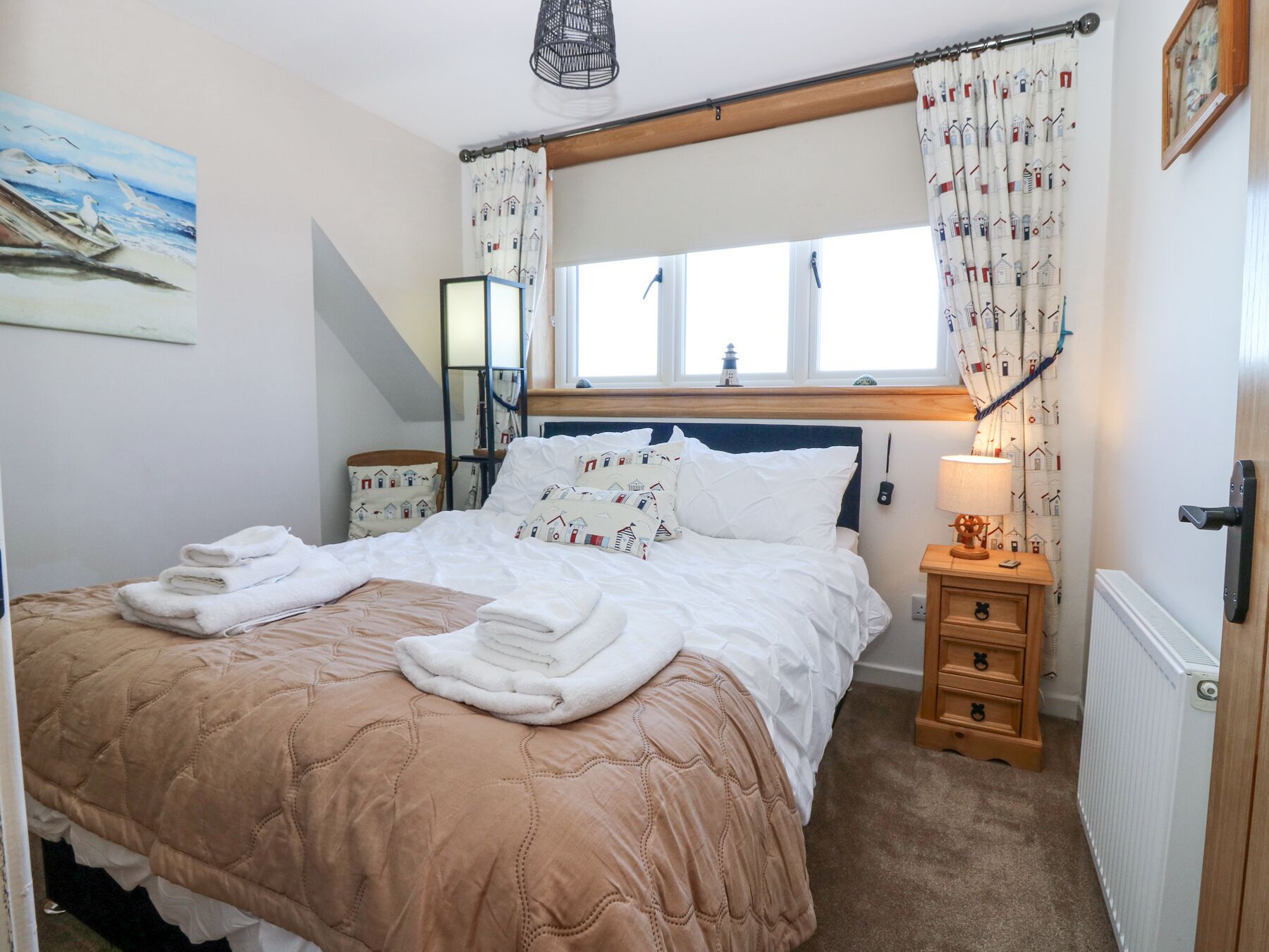 3 bedrooms, individually decorated, individually furnished, free WiFi