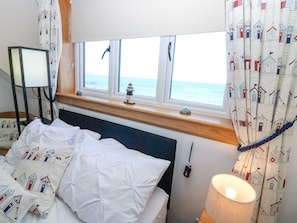 3 slaapkamers, individueel gedecoreerd, individueel gemeubileerd