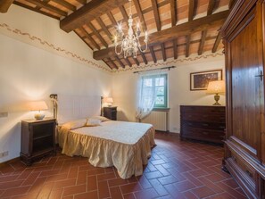 5 Schlafzimmer, Reisekinderbett, kostenloses WLAN