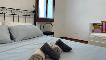 Classic-Dreibettzimmer, Flussblick