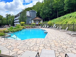Pool - Studio LIVTremblant 204 by Gestion ELITE (Mont-Tremblant)