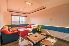 Área de estar no saguão