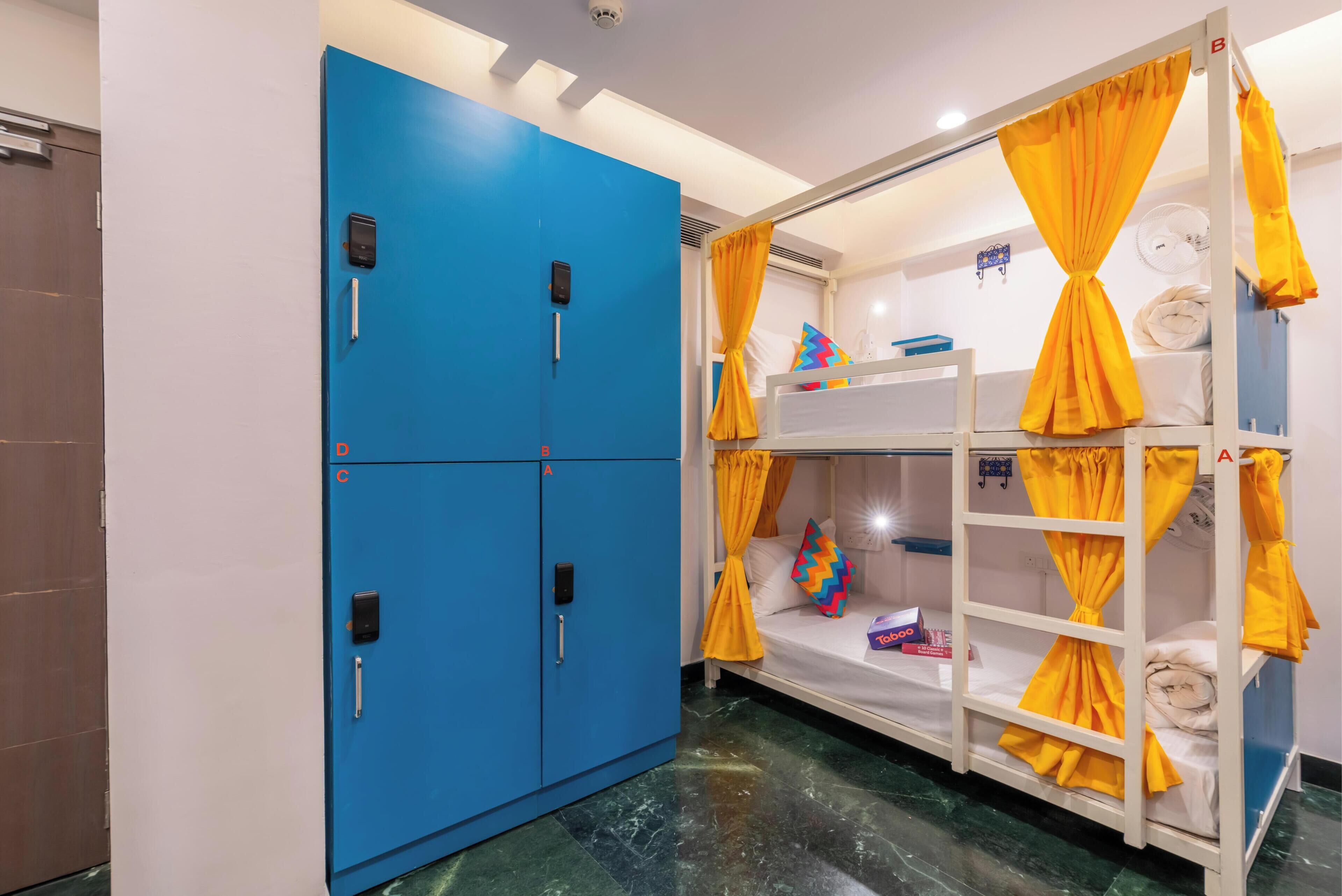 Bed in 4 Bed Mixed Dormitory Room (Lower Bed) | Free WiFi