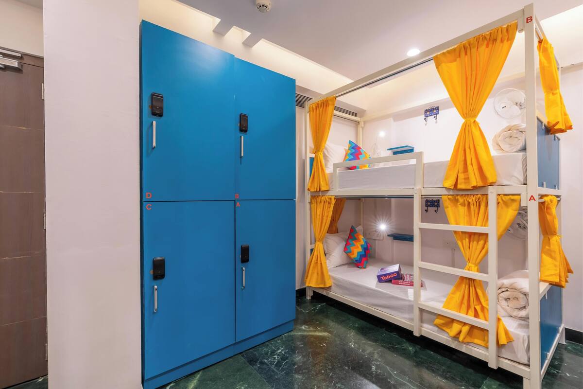 Phòng tập thể, phòng tập thể nam và nữ (Bed in 4 Bed Lower Bed) | Truy cập Internet không dây miễn phí