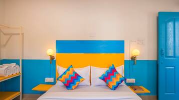 Deluxe Double A/C Room with Ensuite Bathroom | Free WiFi