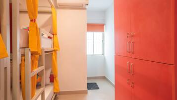 Dormitorio compartido Confort, baño privado | Wifi gratis