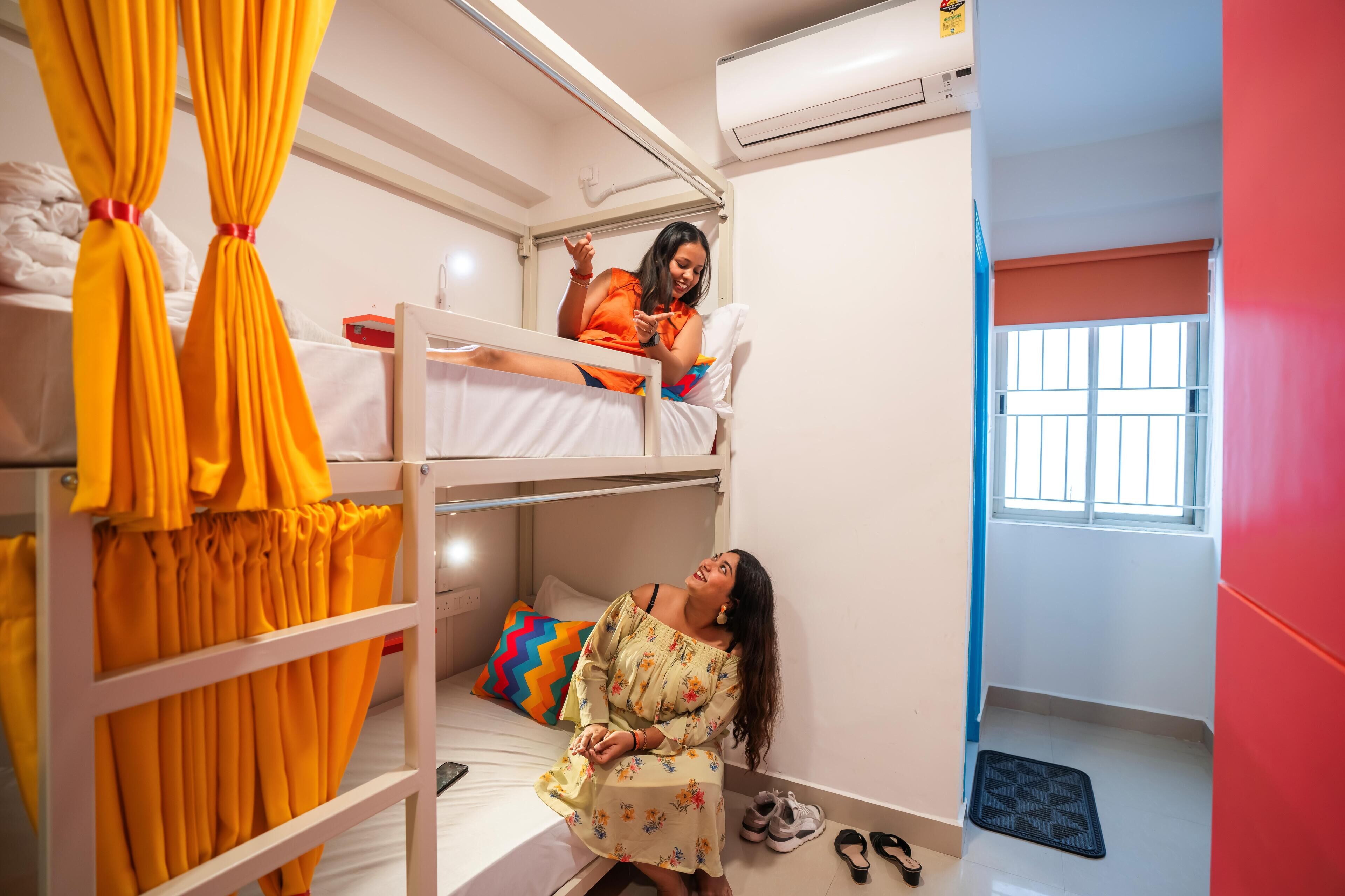 Dormitorio compartido Confort, baño privado | Wifi gratis 
