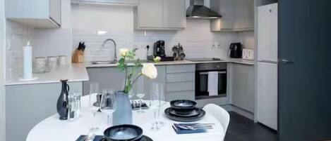 Maison | Restauration dans la chambre