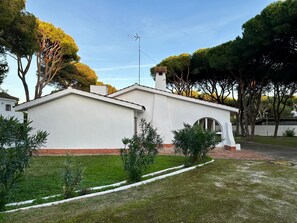 Property grounds - Pinos Verdes       . (Chiclana de la Frontera)