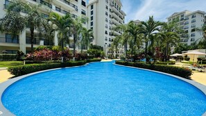 Pool - Spacious, Family-Friendly with Stunning  Breezy and Balconies. (Jaco Beach)