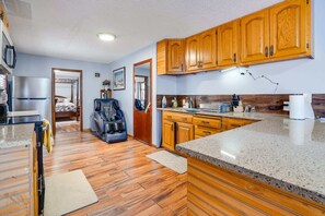 Fridge, microwave, oven, stovetop - ‼️Chic Basement Getaway w/ AC & Fire Pit (North Saint Paul)