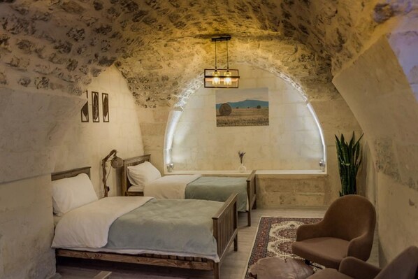 Family Quadruple Room, Patio | Free WiFi - SARMAŞIK HOTEL (Sanliurfa)