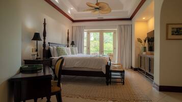 3 habitaciones, tabla de planchar con plancha, internet y ropa de cama