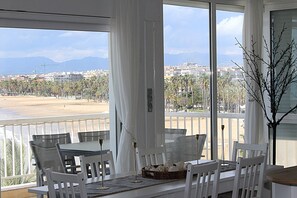 Dining - Incredible first line Levante beach Salou (Salou)