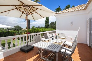 Biệt thự | Khu ẩm thực ngoài trời