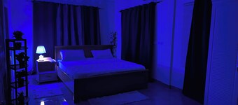 Charming 2-bedroom apartment with AC, WiFi in vibrant Ho