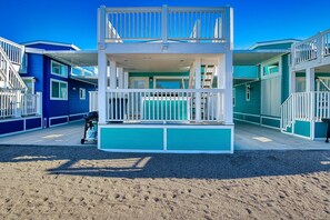 Exterior - Dock Holiday, River Views at Roadrunner Resort (Parker)