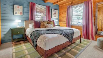 5 Schlafzimmer, Schreibtisch, Bügeleisen/Bügelbrett, Reisekinderbett