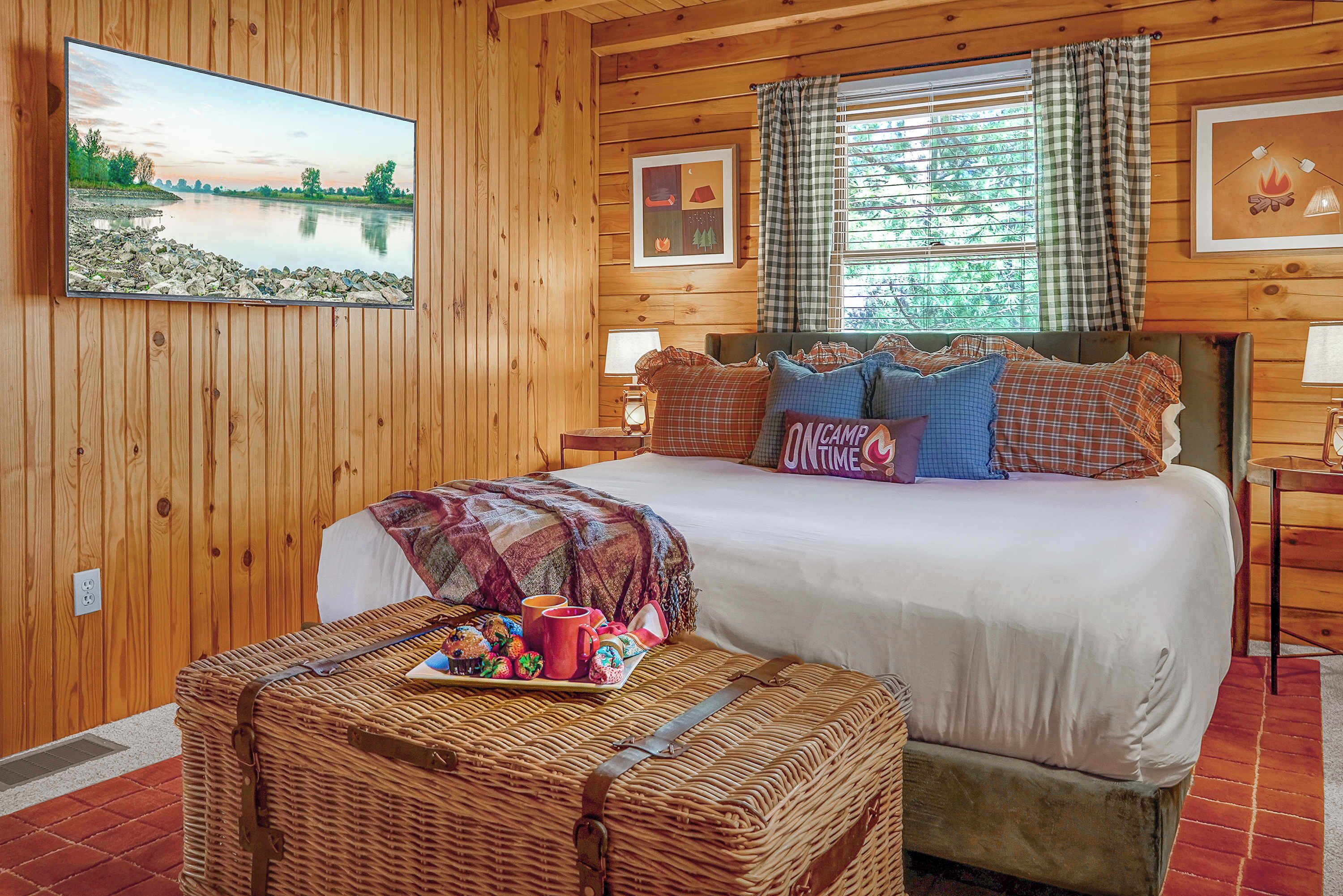 5 Schlafzimmer, Schreibtisch, Bügeleisen/Bügelbrett, Reisekinderbett