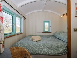 1 quarto, individualmente decorados, individualmente mobiliados