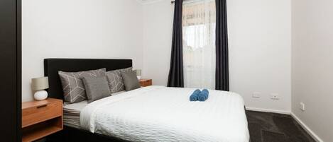 3 間睡房、熨斗/熨衫板、Wi-Fi、床單