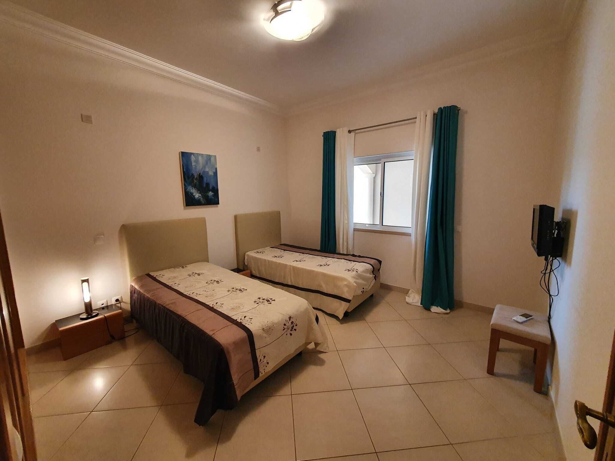 2 soverom, strykejern/-brett, wi-fi og sengetøy