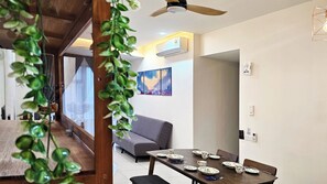 Comfort Apartment, 3 Bedrooms, Non Smoking, Pool View | Living area - Millerz Square Family Rooms by TwoFive (Kuala Lumpur)