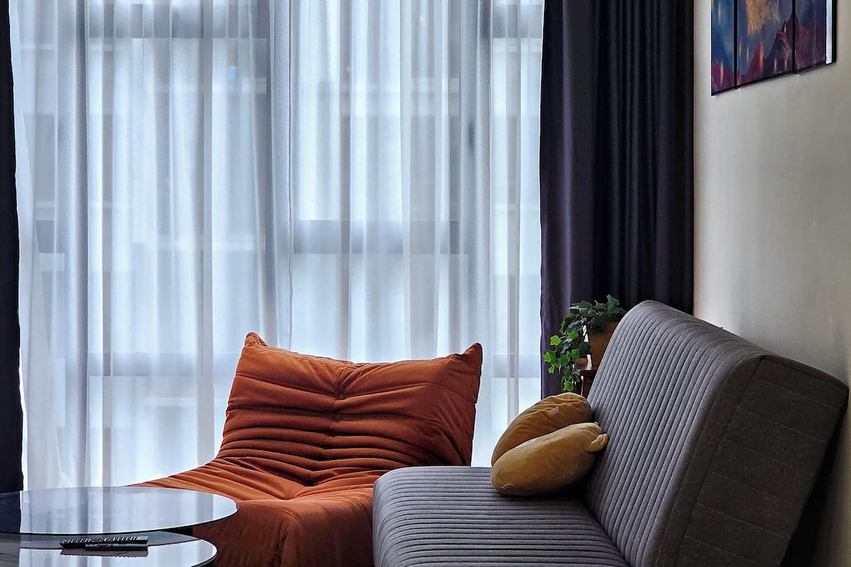 Apartamento conforto, 3 quartos, para não fumantes, vista para a piscina | Área de estar