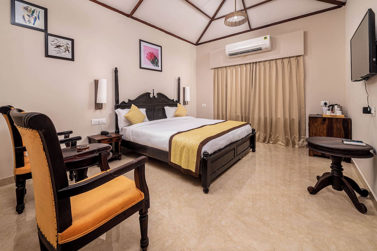 Deluxe Double Room | Desk, laptop workspace, soundproofing, free WiFi