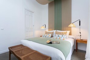 Apartment (3 Bedrooms) | 3 bedrooms, iron/ironing board, free cots/infant beds, free WiFi
