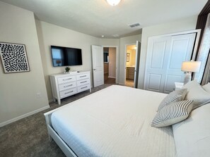 7 soveværelser, skrivebord, strygejern/strygebræt, Wi-Fi