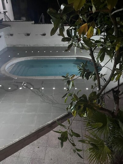 Elegant villa of the leaves garden swimming pool whirlpool shower sauna.