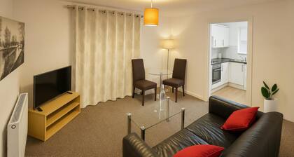 London Bow Apartment - Spacious 4 Bedrooms