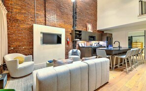 TV, offices