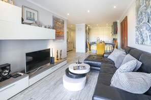 غرفة ا لمعيشة