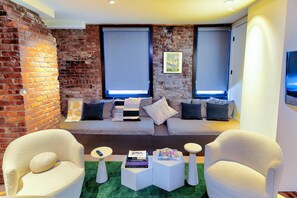 TV, offices