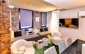 Télévision, espaces bureaux