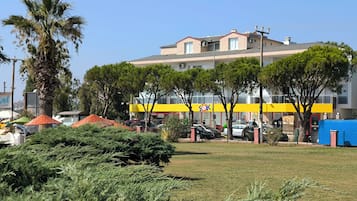 Shopping mall