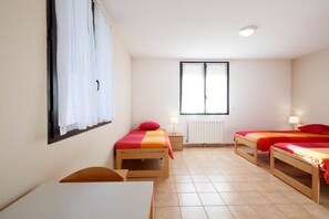 1 quarto, ferros/tábuas de passar roupa, Wi-Fi de cortesia