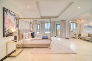 Exclusive Villa, 5 Bedrooms, Private Pool, Beach View | 5 bilik tidur, peti besi dalam bilik, meja, ruang kerja komputer riba